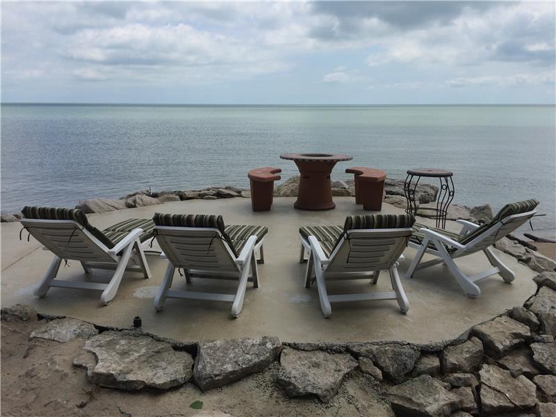 The Oar House Beach Retreat on Pelee Island Cottage Rental PL
