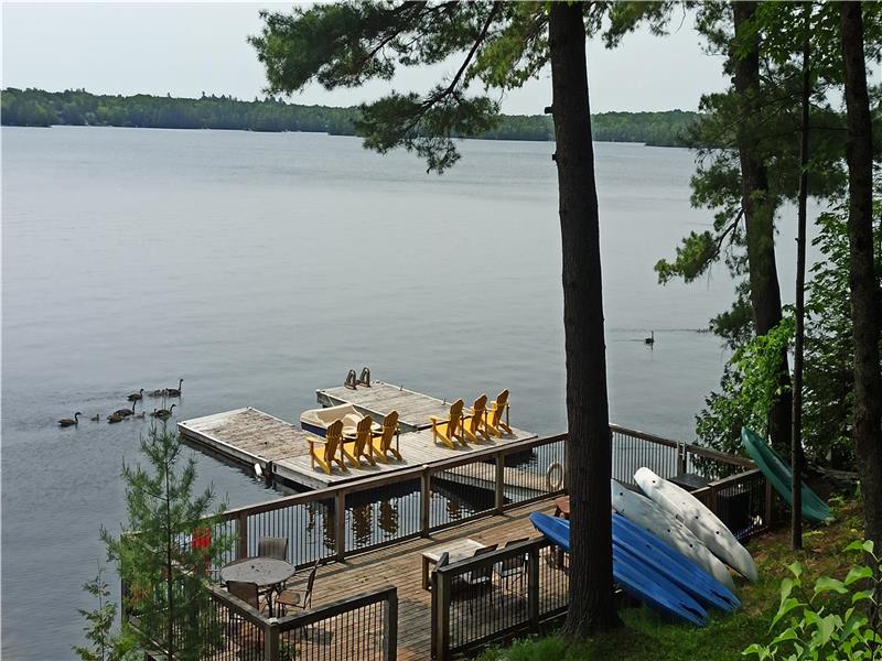 Crystal Lake Book your Autumn Kinmount Cottage Rental DI20586