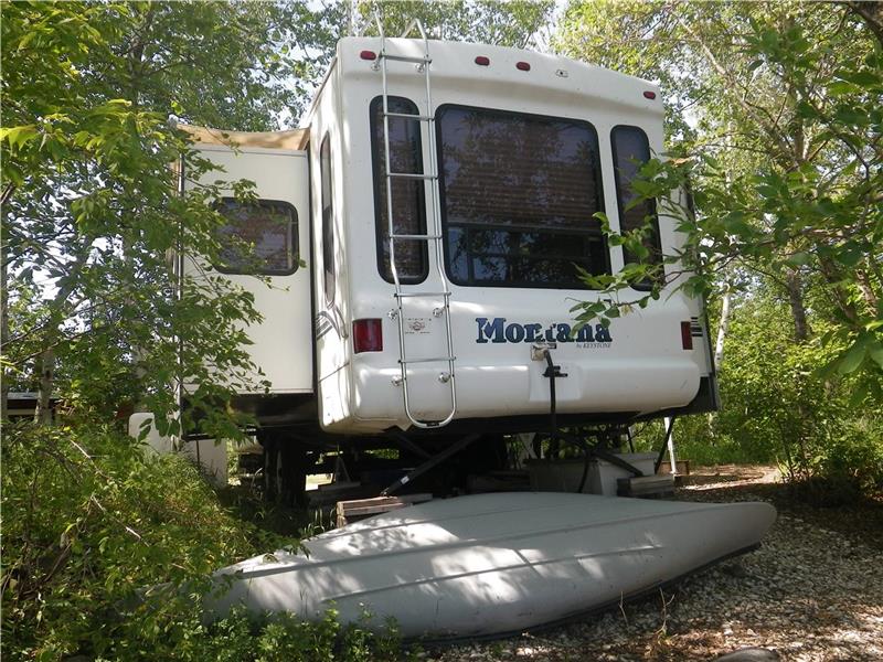 Lake Dauphin, Manitoba, Canada, Dauphin Cottage Rental PL20757