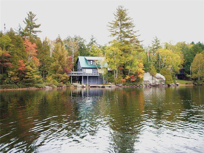 Rumney's Retreat on Rebecca Lake Huntsville Cottage Rental GL21046
