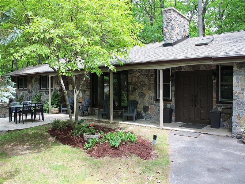 Brewster Cottage Near Beach, Grand Bend Cottage Rental DI21174