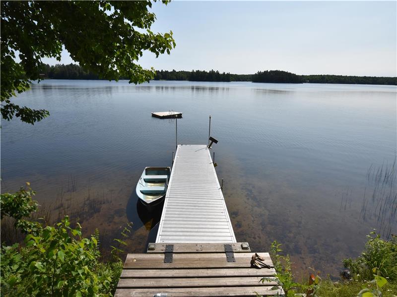 OCR Lee's Lakeside Lair (F171) on Powassan Cottage Rental PL