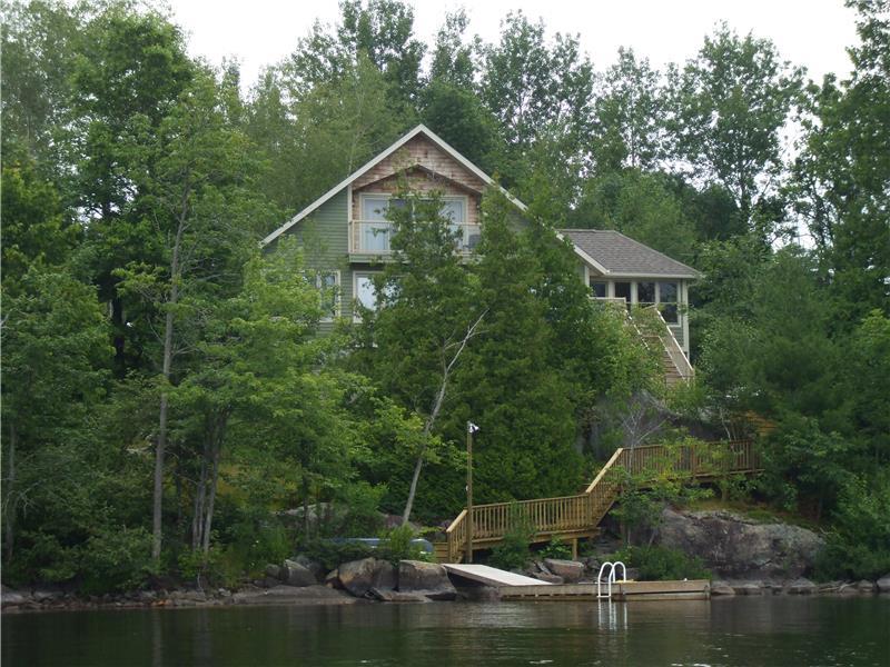 OCR Maple Lake Cottage (F174) on Parry Sound Cottage Rental PL