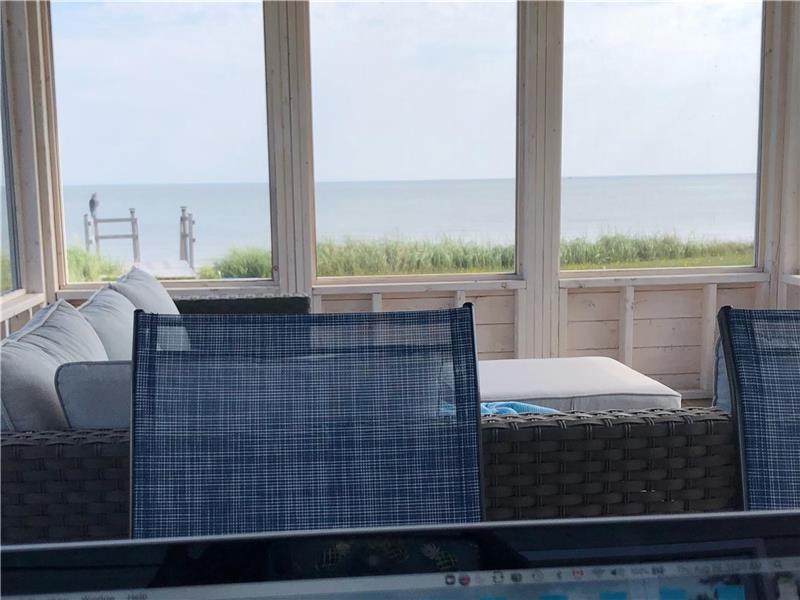 The Beach House on the Dunes Bouctouche Cottage Rental DI21632