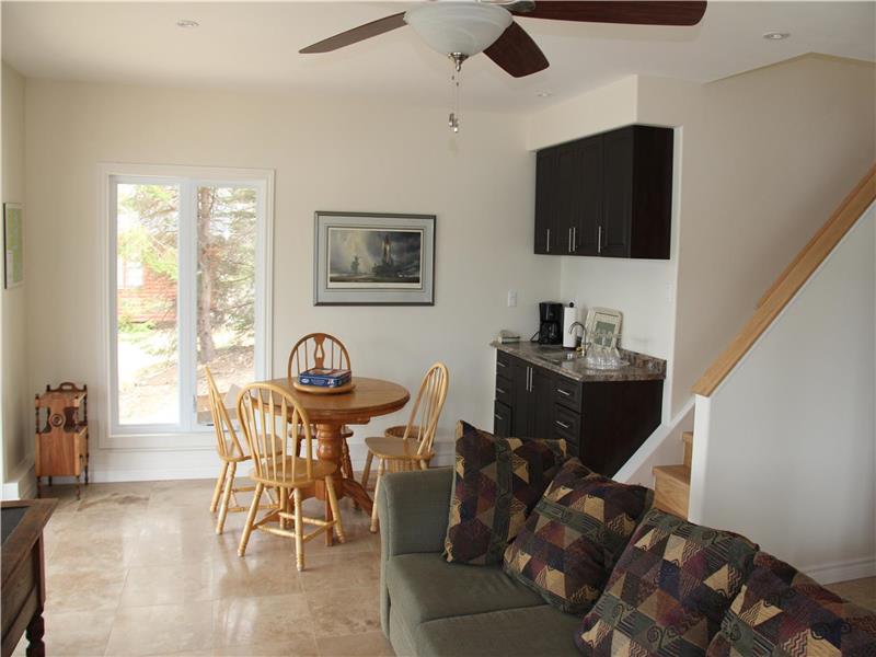 Whitestone Lake Executive Cottage Dunchurch Cottage Rental PL