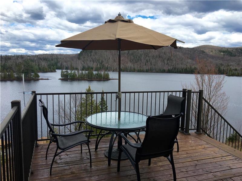 Lac Croche Canadian Log Cabin (40 La Minerve Cottage Rental GL