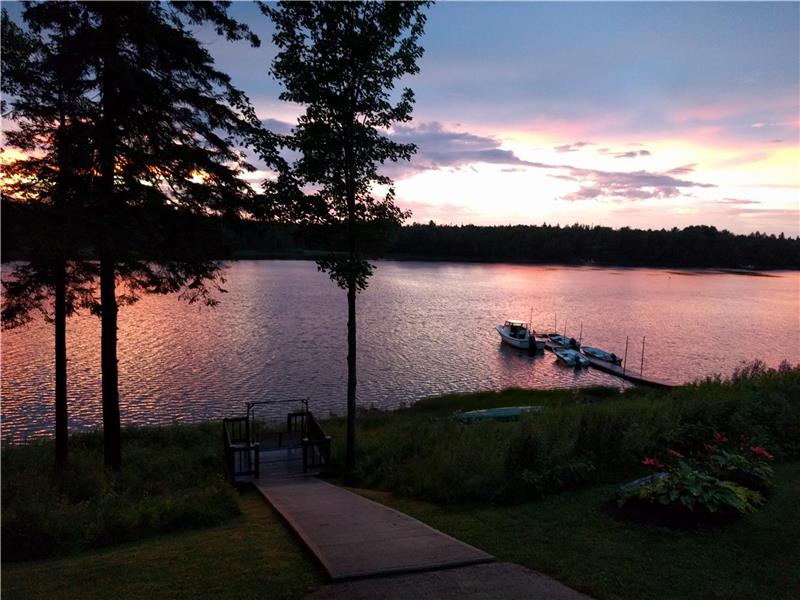 Peaceful waterfront cottage near StLouisDeKent Cottage Rental GL