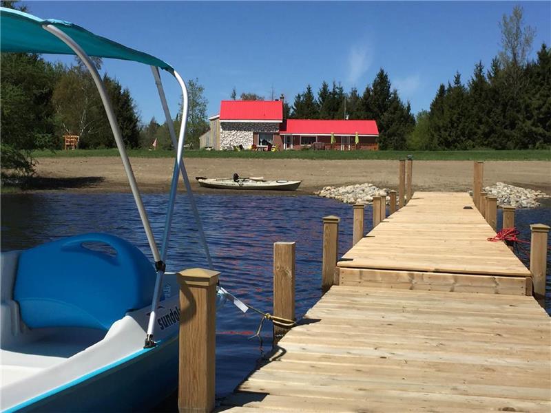 Woodland Ranch Haliburton Cottage Rental PL22099 CottagesInCanada