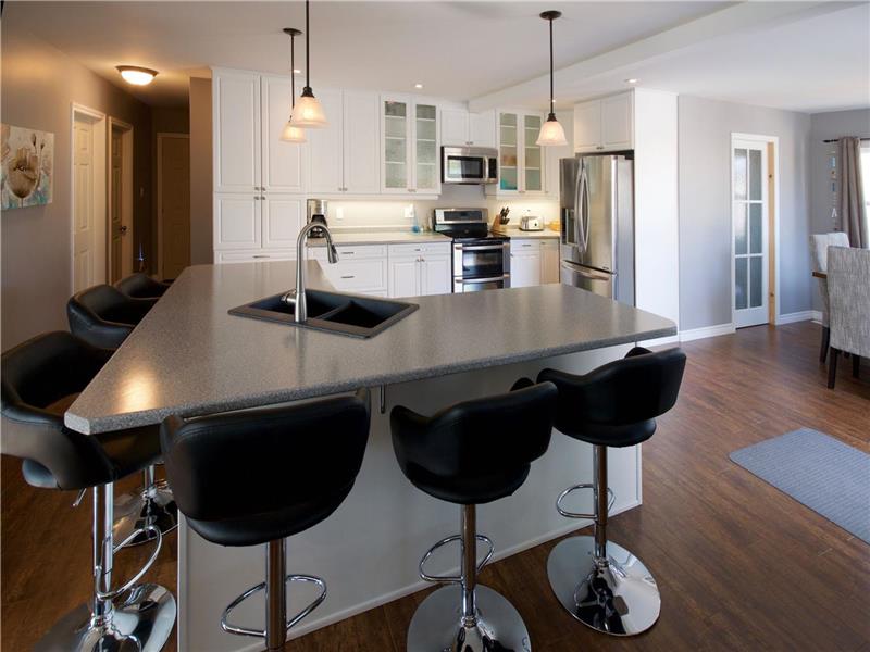 Bayfield Cottage Cardinal Run Grand Bend Cottage Rental PL22341