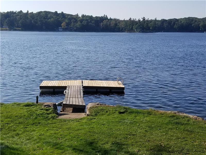 Frontenac Cottage on Bob's Lake 3 Tichborne Cottage Rental GL22383 CottagesInCanada