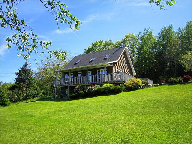 Petite Riviere Guest House A PetiteRiviereBridge Cottage Rental