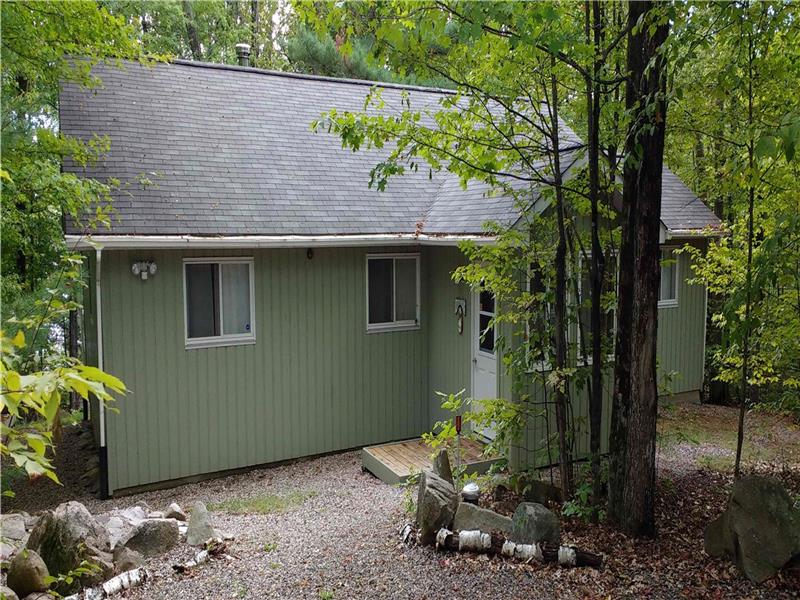 WHITE LAKE WATERFRONT COTTAGE White Lake Cottage Rental GL22496 CottagesInCanada