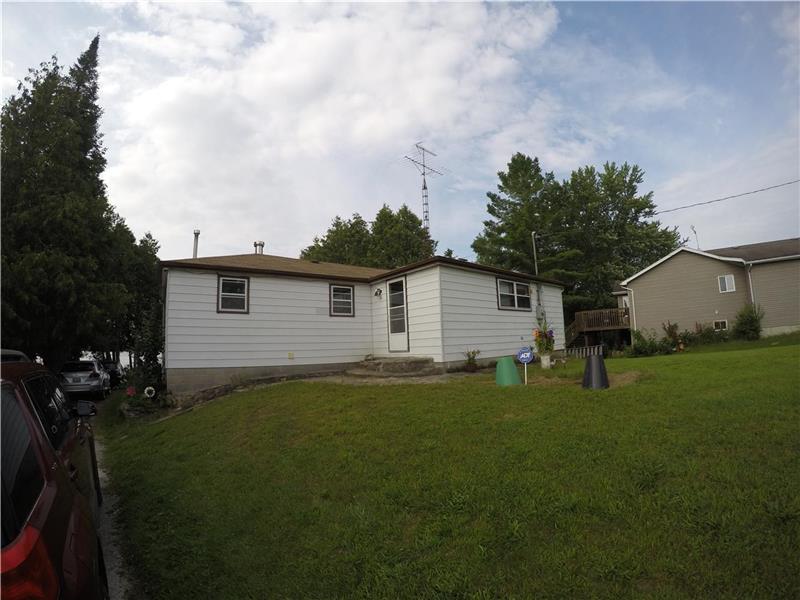 Family Friendly Water Front Cottage Kirkfield Cottage Rental DI