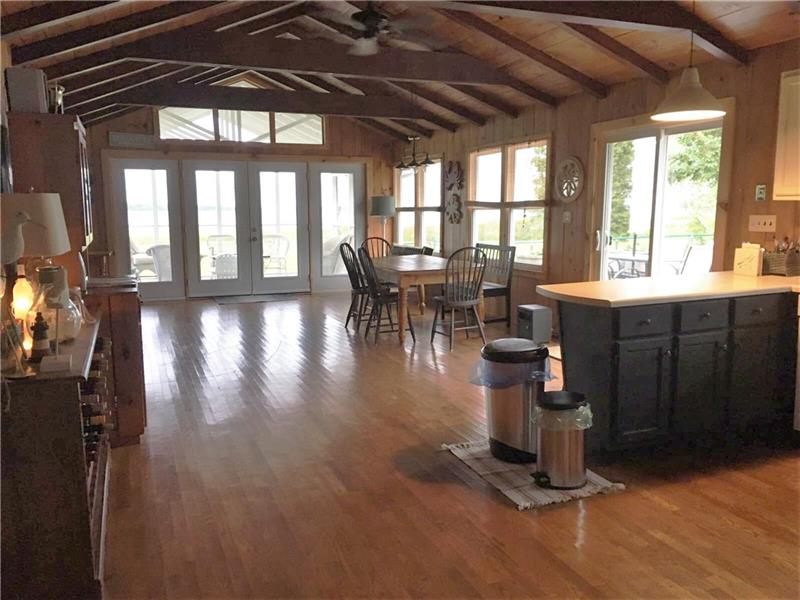 SHEDIAC BRIDGE SEASIDE COTTAGE WITH Shediac Bridge Cottage Rental GL22915 CottagesInCanada