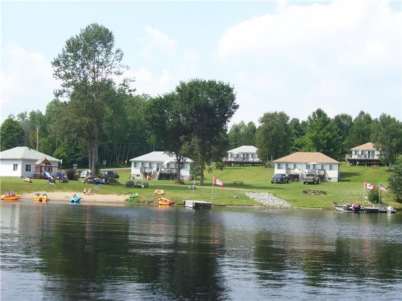 MISTY MORNING COTTAGESCENTENNIAL Eganville Cottage Rental PL23275