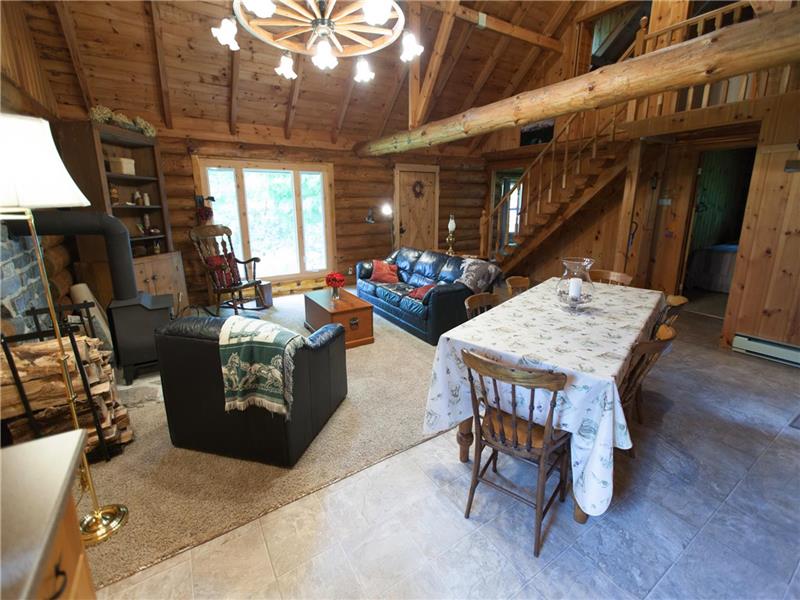 Prince Edward Bay Cottage a Picton Cottage Rental GL23584