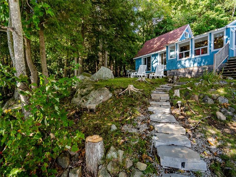 Pine Cottage Lake of Bays Baysville Cottage Rental DI23775