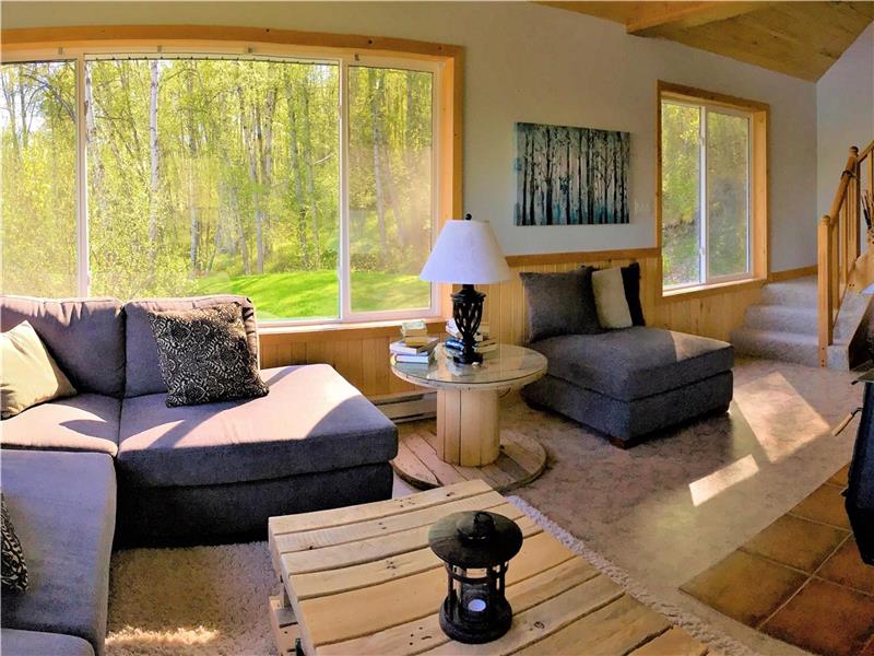 Birch Haven A Luxury Lakefront Horsefly Cottage Rental GL24030 CottagesInCanada