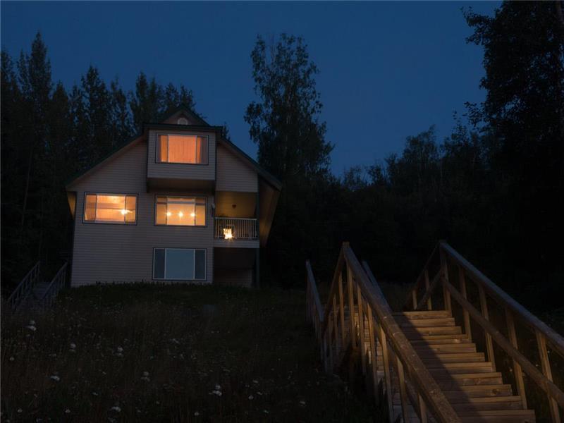 Birch Haven A Luxury Lakefront Horsefly Cottage Rental GL24030 CottagesInCanada