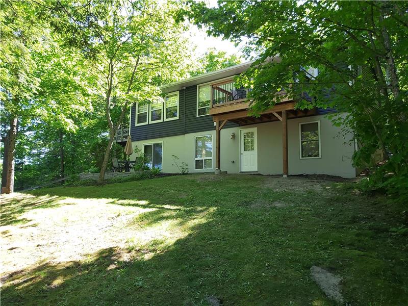 Amazing Waterfront cottage, lots Mckellar Cottage Rental DI24112