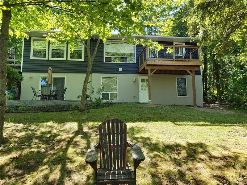 Amazing Waterfront cottage, lots Mckellar Cottage Rental DI24112