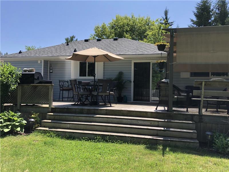 SUMMER SPECIALS Perfect Cottage Grand Bend Cottage Rental DI24188 CottagesInCanada