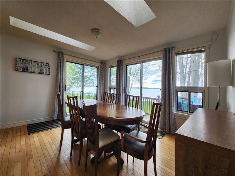 Shoreview Cottage Waterfront Orillia Cottage Rental DI24269