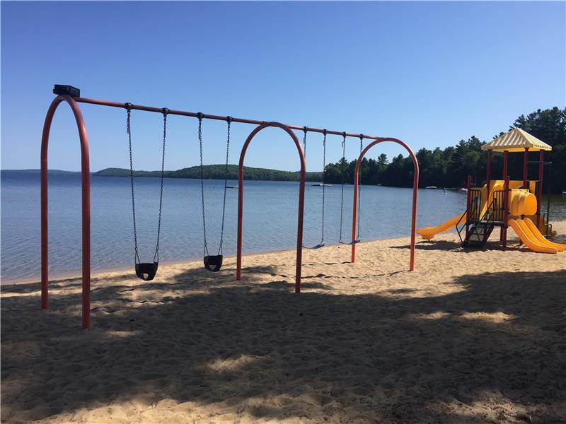 Cottage for Rent, Lake Bernard, Sundridge Cottage Rental DI24295 CottagesInCanada