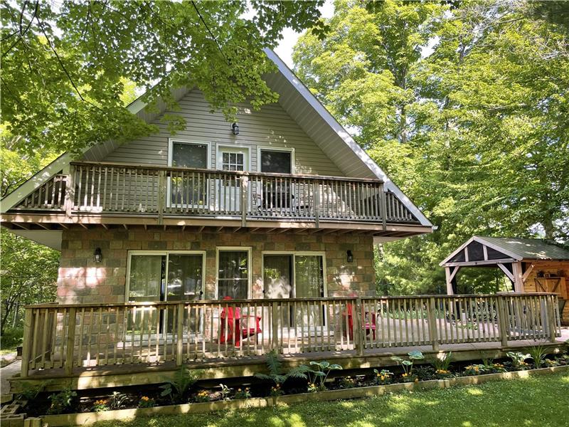 Huron Woods Retreat, Sauble Beach. Sauble Beach Cottage Rental GL