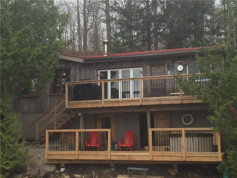 Waterfront Cottage on Beautiful Buckhorn Cottage Rental DI24601