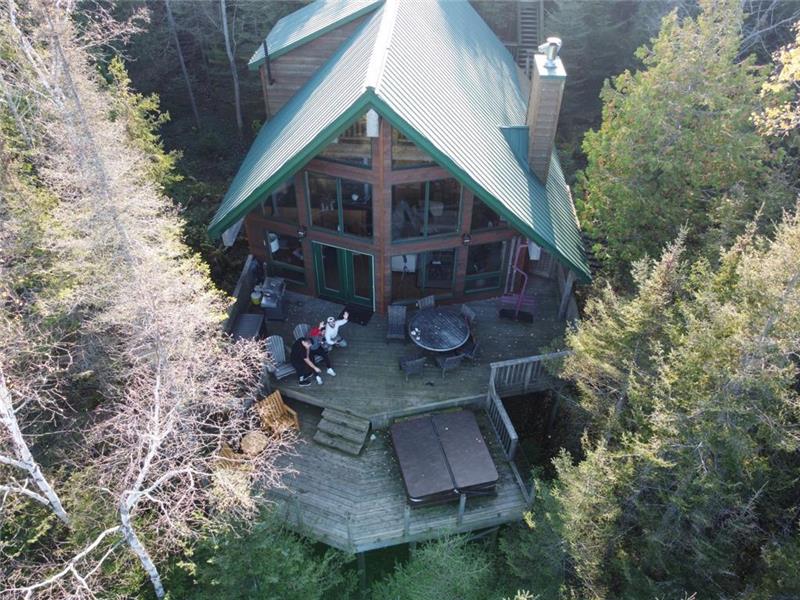 Bruce Peninsula Waterfront Dream Lions Head Cottage Rental DI25049