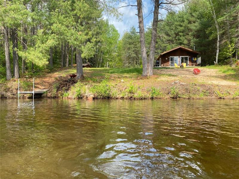 Couples Waterfront Getaway w/ 2 Killaloe Cottage Rental GL25298