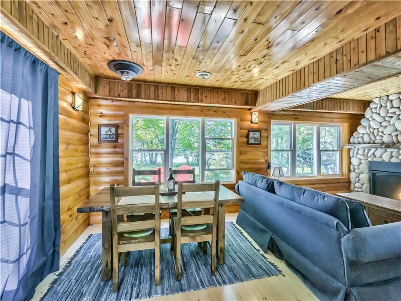 Lakefront Duplex Cottage Kayaks, Killaloe Cottage Rental DI25298