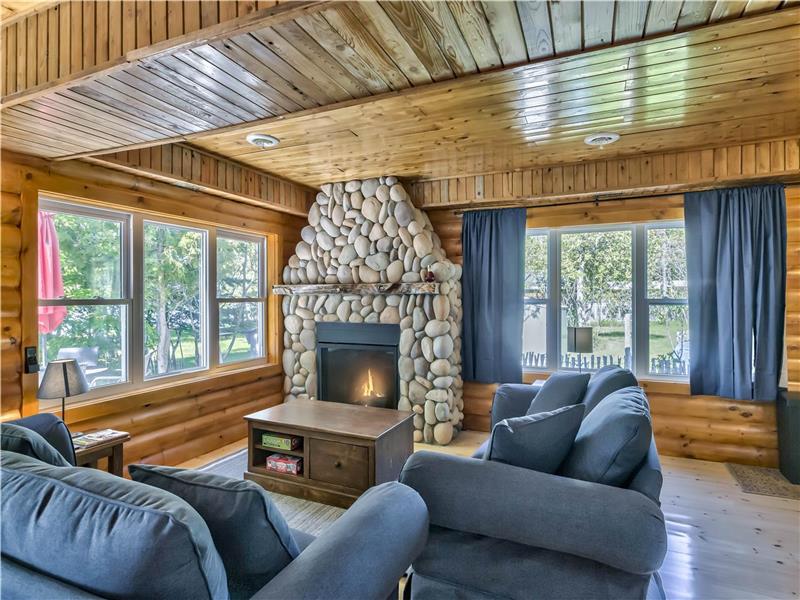 Lakefront Duplex Cottage Kayaks, Killaloe Cottage Rental DI25298