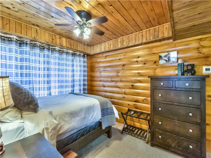 Lakefront Duplex Cottage Kayaks, Killaloe Cottage Rental DI25298