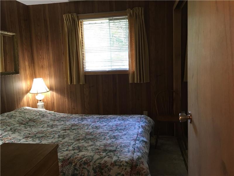 Jack Lake Family Escape available Apsley Cottage Rental GL25449