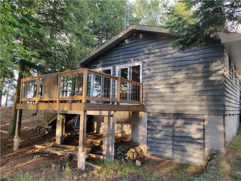 Jack Lake Family Escape available Apsley Cottage Rental GL25449