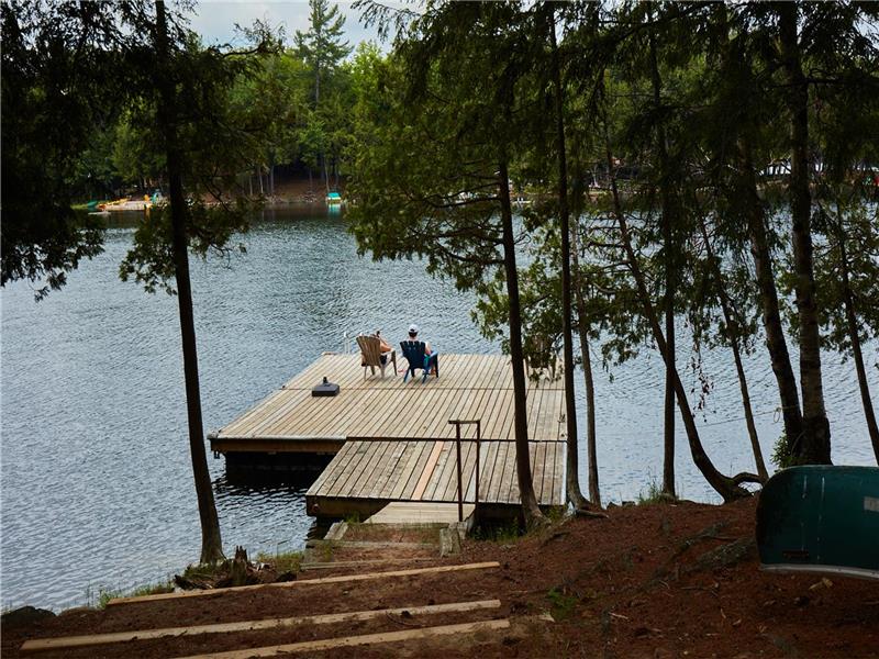 Jack Lake Family Escape Apsley Cottage Rental GL25449 CottagesInCanada