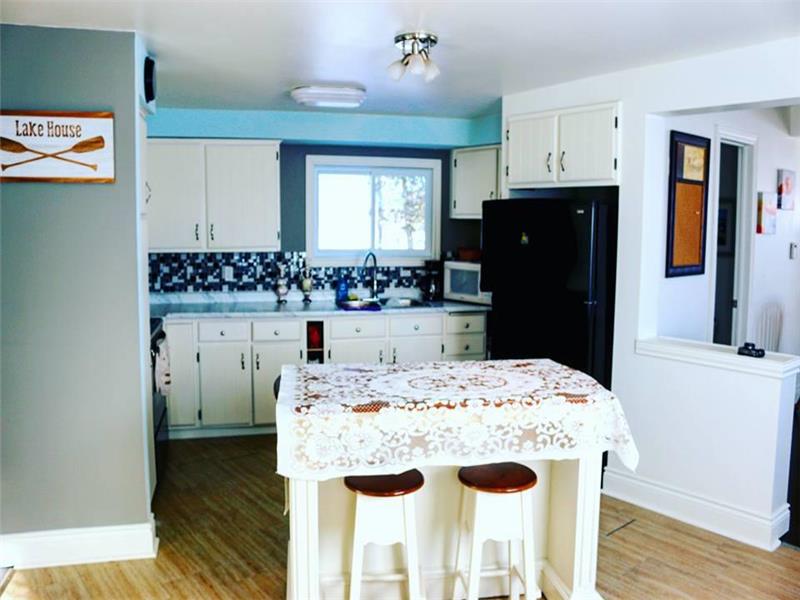 FENELON FALLS, Waterfront Cottage Fenelon Falls Cottage Rental PL