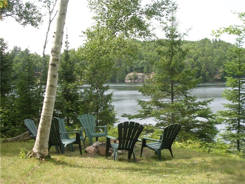 Lake Farquhar Cottage Wilberforce Cottage Rental GL25588