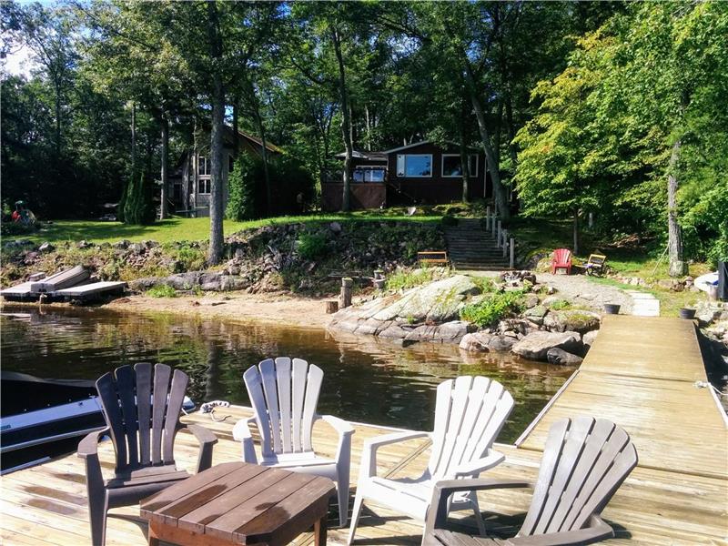 Bobs Lake Cottage, private sandy Tichborne Cottage Rental DI25754