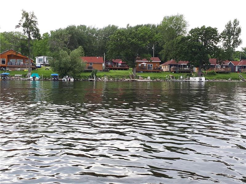 CAST AWAY COTTAGE 11. WATERFRONT Rice Lake Cottage Rental GL25772