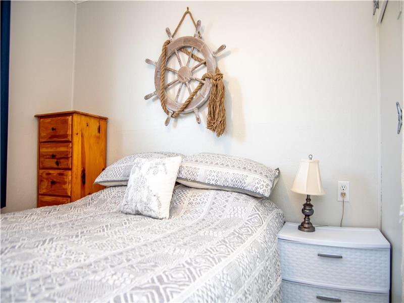 Beresford Beachfront Chalet Beresford Cottage Rental GL26041