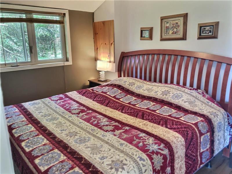 Waterfront Cottage + Park & Tennis MontTremblant Cottage Rental DI