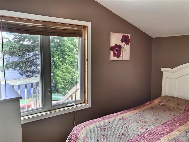 Waterfront Cottage + Park & Tennis MontTremblant Cottage Rental DI