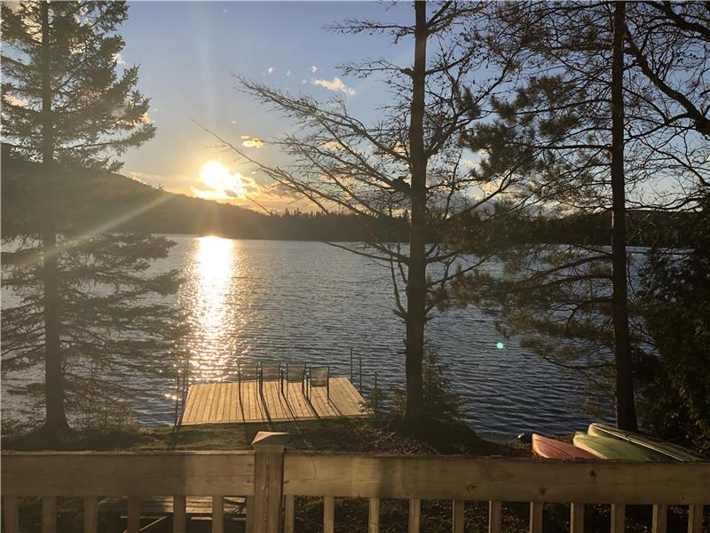 Waterfront Cottage + Park & Tennis MontTremblant Cottage Rental DI