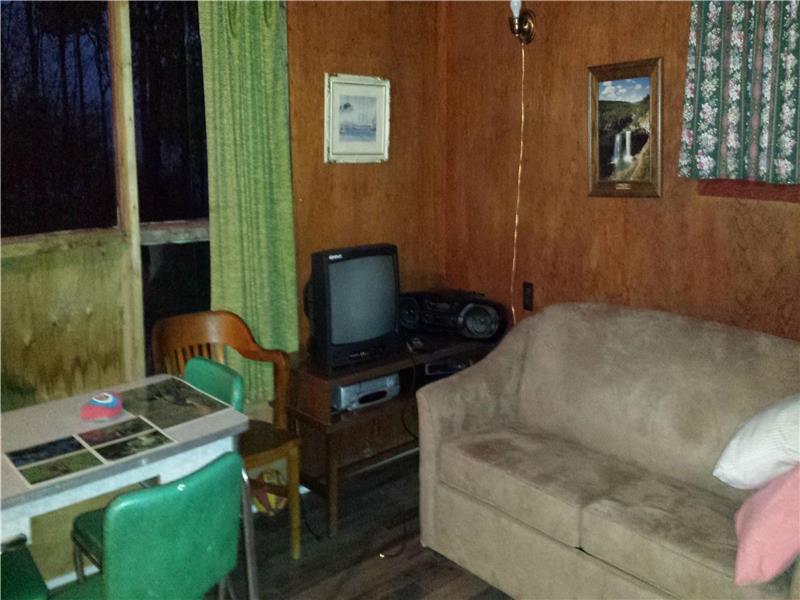 McChesney Northshore Acres Kirkland Lake Cottage Rental GL26719 CottagesInCanada