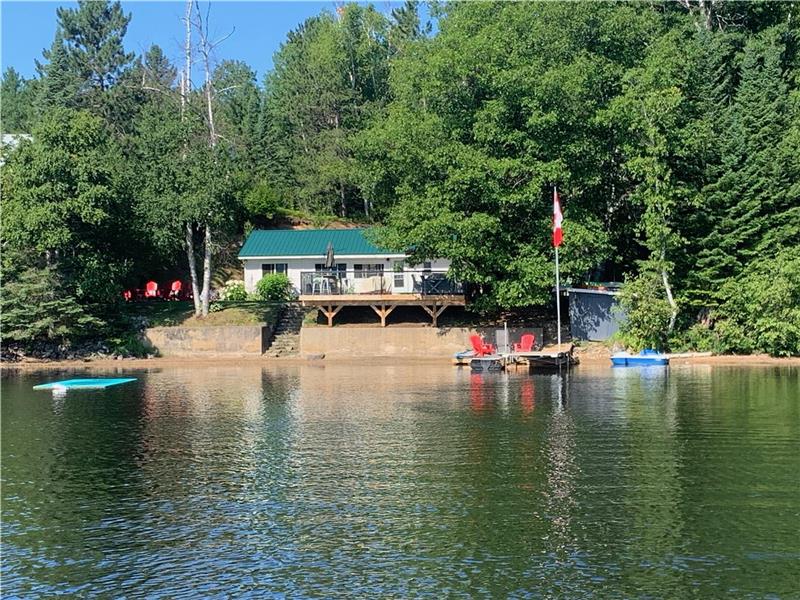The Lone Oak Cottage Lake St Peter Cottage Rental GL26735