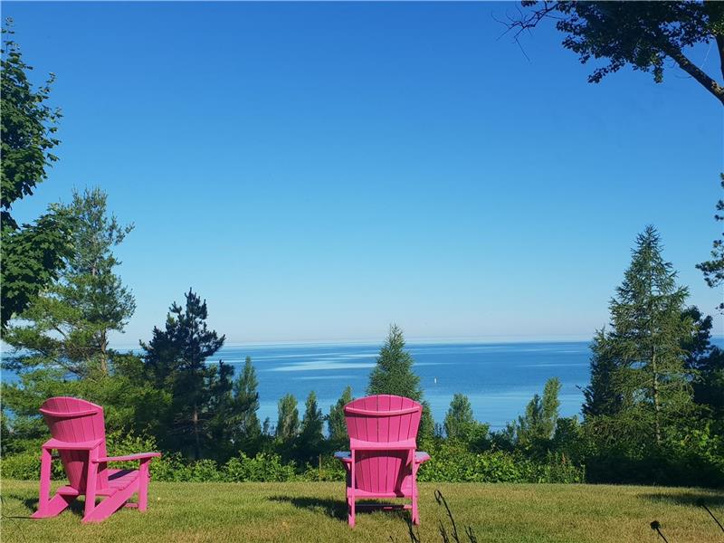 LAKEFRONT COTTAGE LAKE HURON GRAND Grand Bend Cottage Rental PL