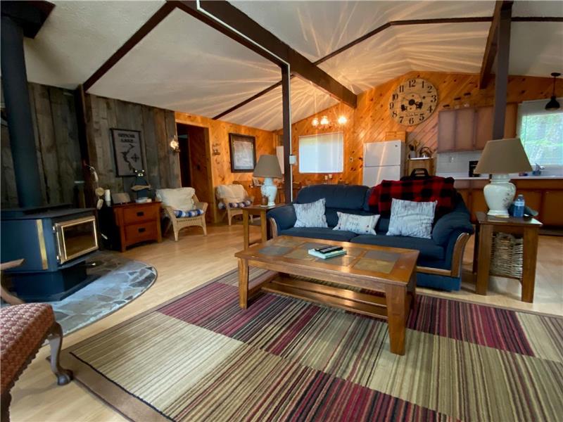 Spacious Cottage in Haliburton Wilberforce Cottage Rental GL26851